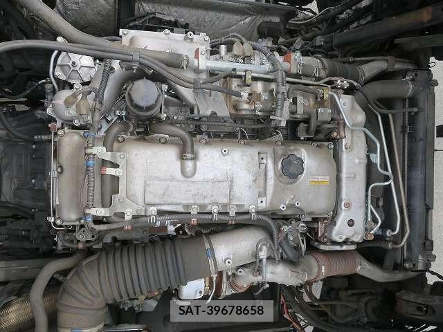 Isuzu GIGA 2018-07 7979325-13