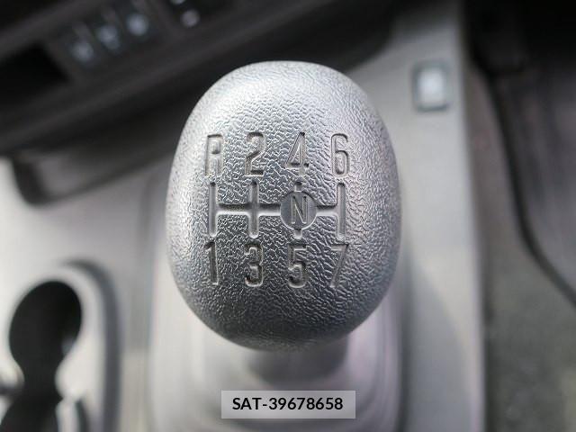 Isuzu GIGA 2018-07 7979325-17