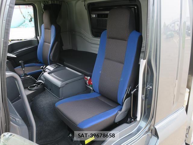Isuzu GIGA 2018-07 7979325-21