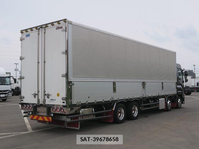 Isuzu GIGA 2018-07 7979325-2