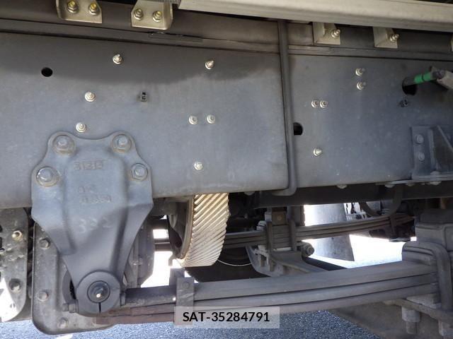 Isuzu GIGA 2024-04 7979335-15