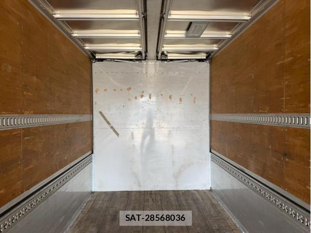 Isuzu GIGA 2015-07 7979340-14