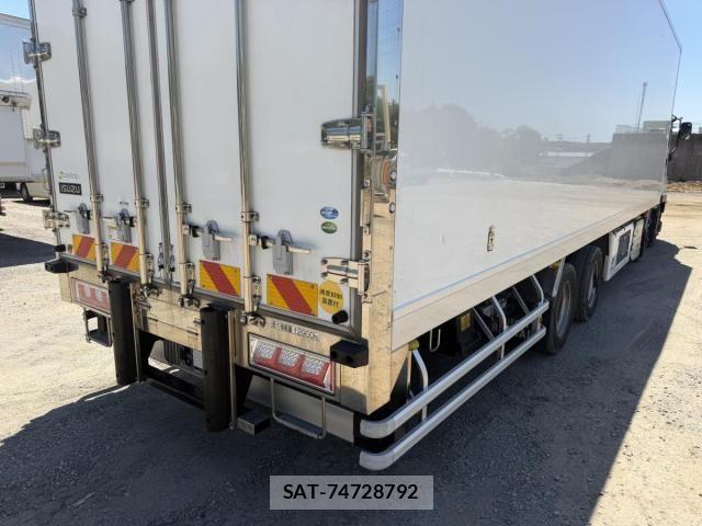 Isuzu GIGA 2024-05 7979327-15