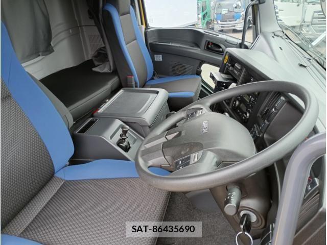 Isuzu GIGA 2019-01 8035731-23