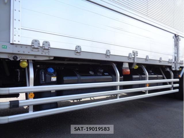 Isuzu GIGA 2023-02 8035728-27