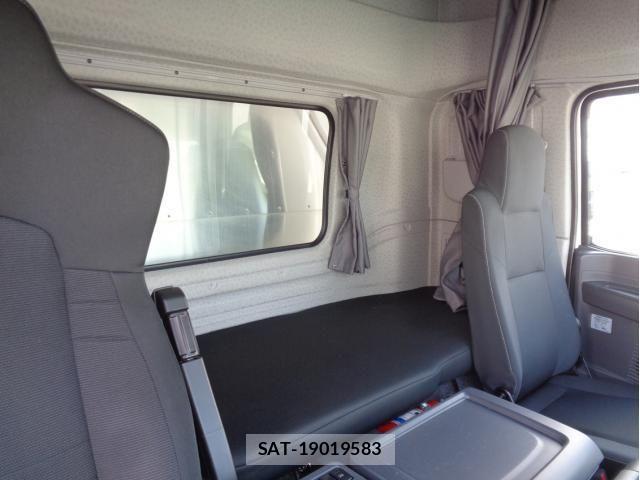 Isuzu GIGA 2023-02 8035728-28