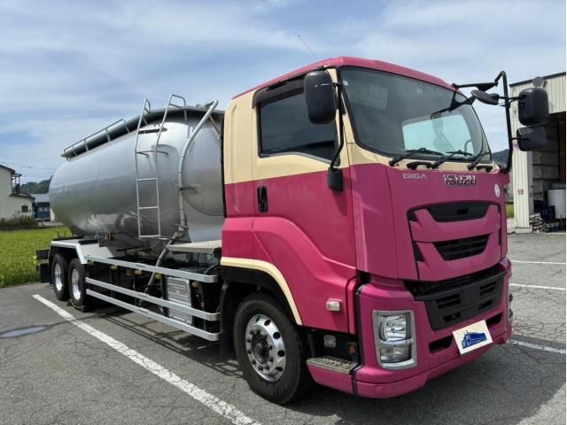 Isuzu GIGA 2018-03 8060591-1