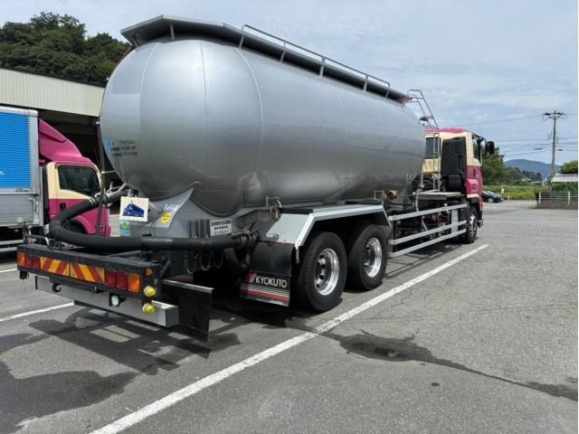 Isuzu GIGA 2018-03 8060591-2