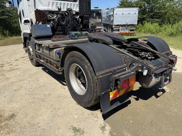 Isuzu GIGA 2017-01 8060596-12