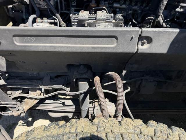 Isuzu GIGA 2017-01 8060596-27
