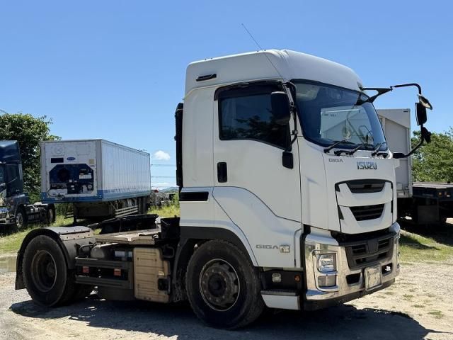 Isuzu GIGA 2017-01 8060596-7