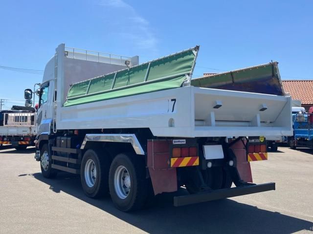 Isuzu GIGA 2021-07 8060587-3