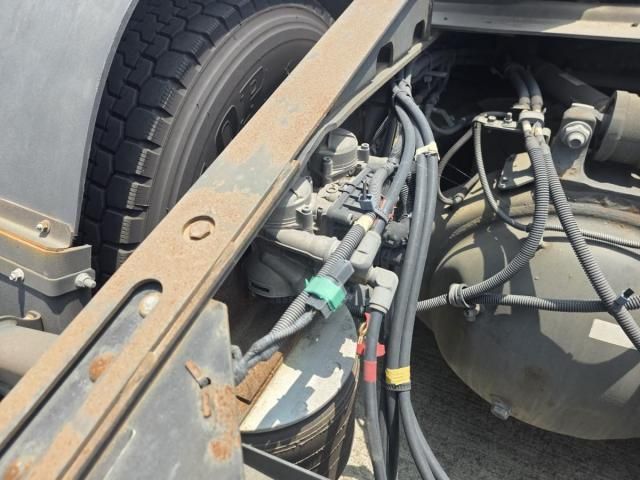 Isuzu GIGA 2018-12 8060594-9