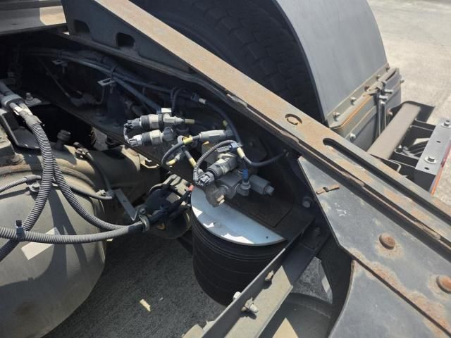 Isuzu GIGA 2018-12 8060594-10