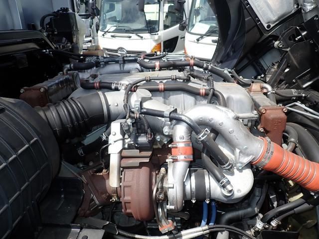 Isuzu GIGA 2017-08 8060592-22
