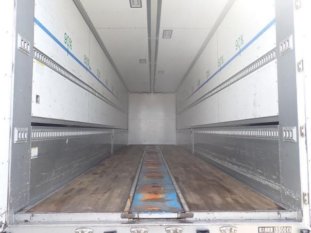 Isuzu GIGA 2017-08 8060592-7