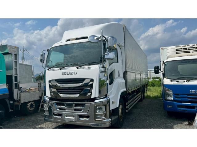 Isuzu GIGA 2020-03 8060590-0