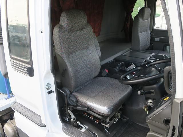 Isuzu GIGA 2015-02 8060588-13