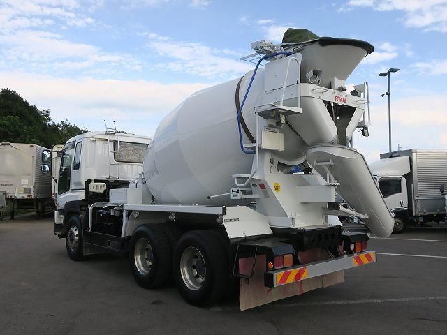 Isuzu GIGA 2015-02 8060588-3