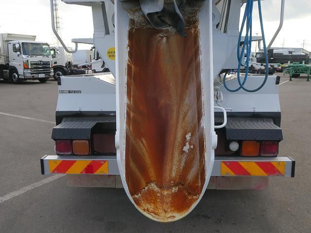 Isuzu GIGA 2015-02 8060588-8