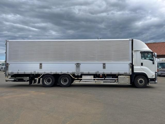 Isuzu GIGA 2019-05 8060589-7