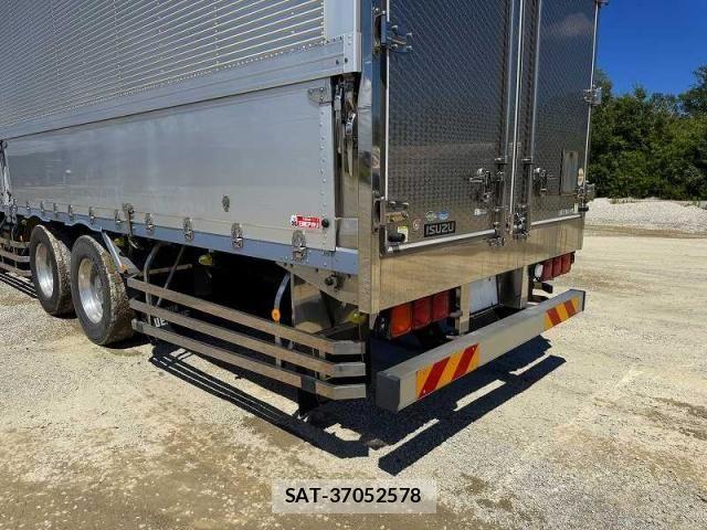 Isuzu GIGA 2015-08 8073859-12