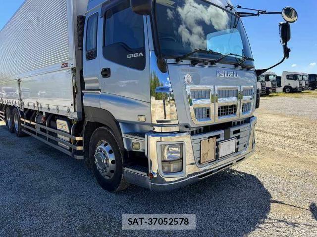 Isuzu GIGA 2015-08 8073859-8