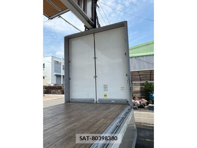 Isuzu GIGA 2021-05 8099330-11