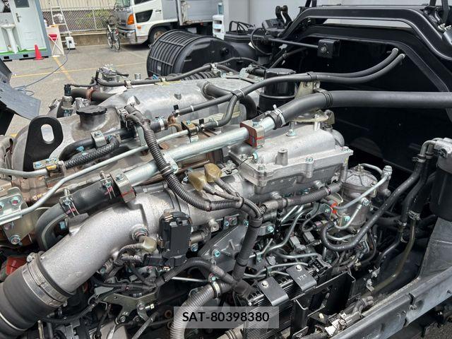 Isuzu GIGA 2021-05 8099330-18