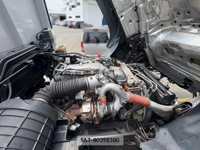 Isuzu GIGA 2021-05 8099330-22