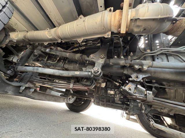 Isuzu GIGA 2021-05 8099330-27