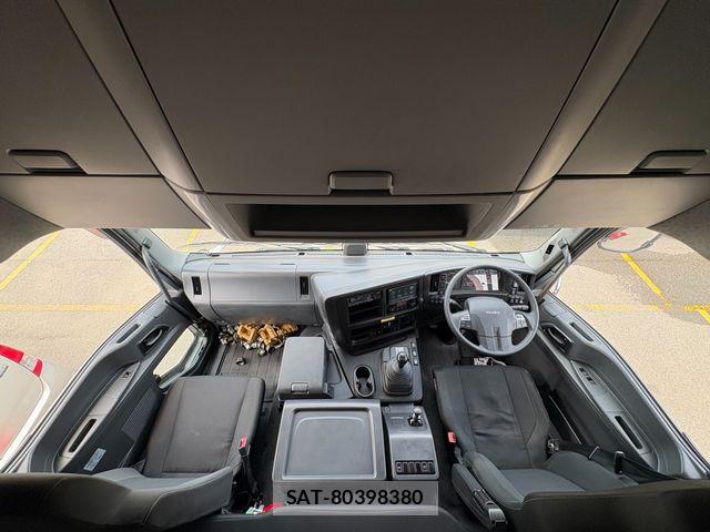 Isuzu GIGA 2021-05 8099330-2