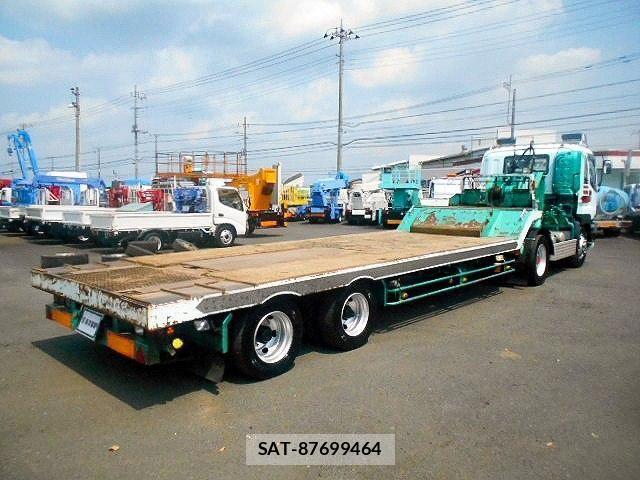 Isuzu GIGA 2004-08 8099338-2