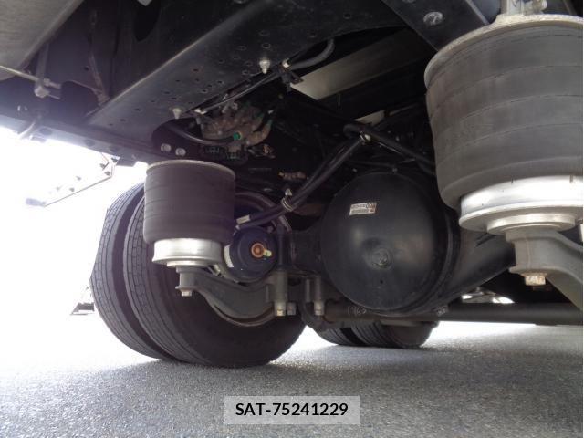 Isuzu GIGA 2022-06 8099329-13