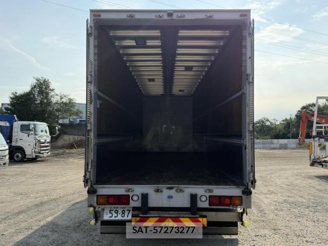 Isuzu GIGA 2016-09 8099340-20