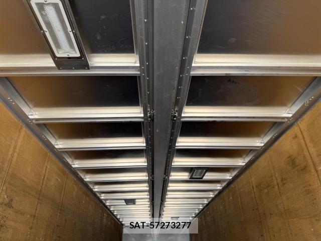 Isuzu GIGA 2016-09 8099340-25
