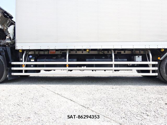 Isuzu GIGA 2018-06 8099335-20