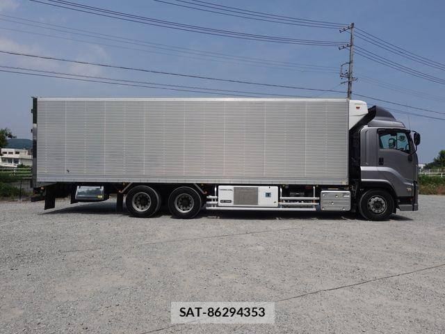 Isuzu GIGA 2018-06 8099335-4