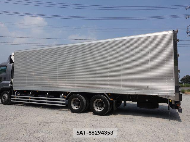 Isuzu GIGA 2018-06 8099335-7