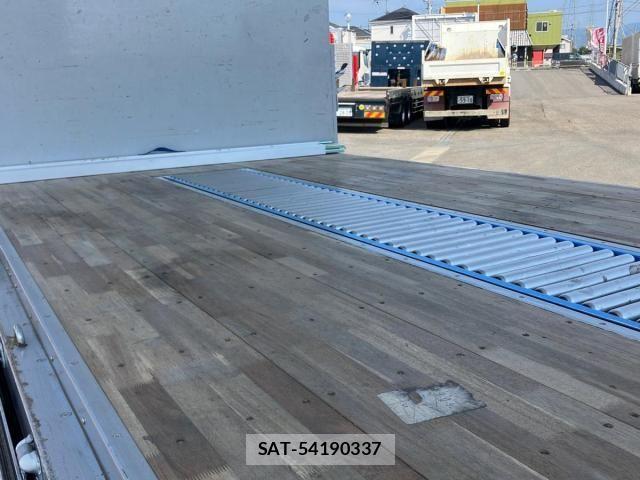 Isuzu GIGA 2018-07 8099333-10