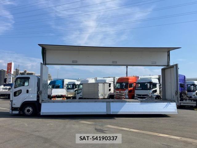 Isuzu GIGA 2018-07 8099333-4