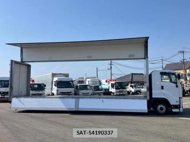 Isuzu GIGA 2018-07 8099333-5