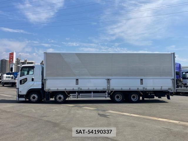 Isuzu GIGA 2018-07 8099333-6