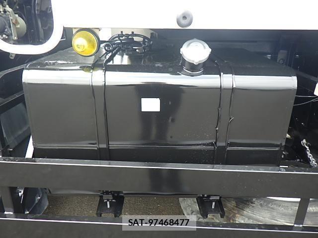 Isuzu GIGA 2019-02 8099334-13
