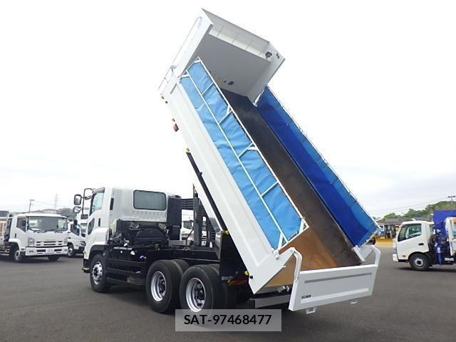 Isuzu GIGA 2019-02 8099334-22