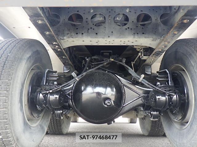 Isuzu GIGA 2019-02 8099334-6