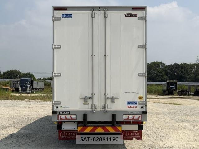 Isuzu GIGA 2022-12 8158505-4