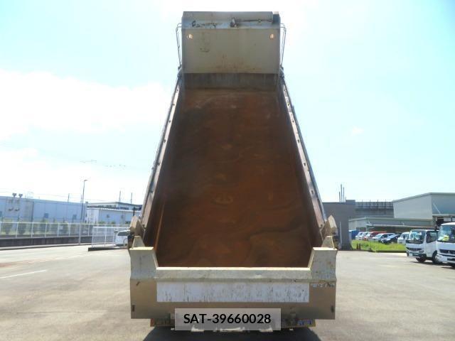 Isuzu GIGA 2014-12 8158506-24