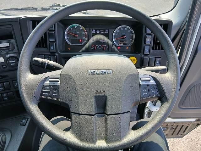 Isuzu GIGA 2018-03 8186395-14
