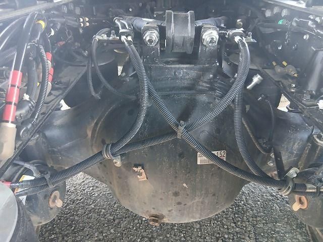 Isuzu GIGA 2018-03 8186395-22